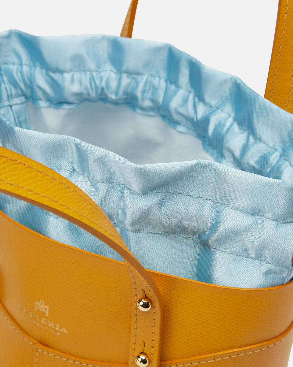 AMBER BUCKET BAG - PALMELATTO