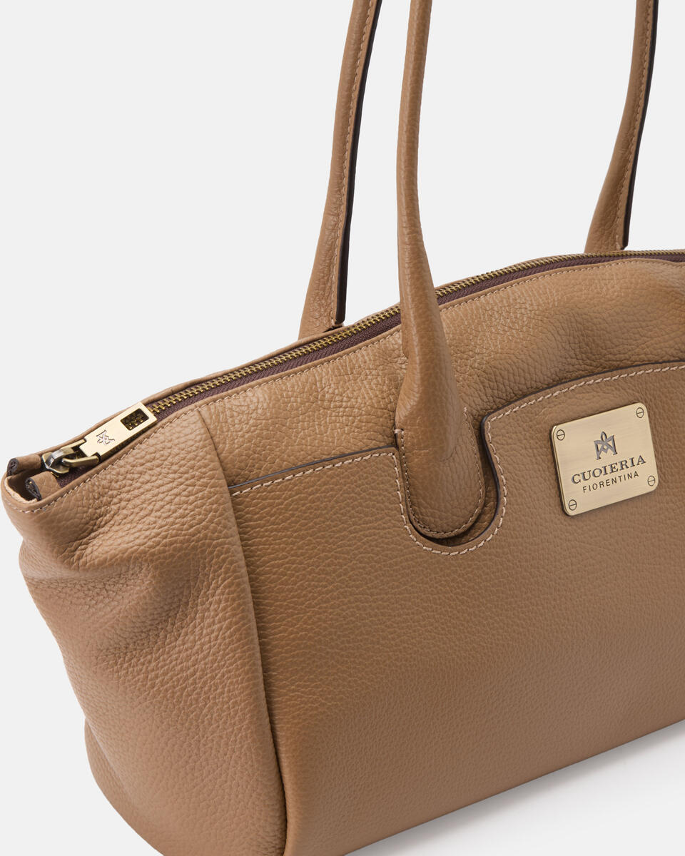 BELLA SELLERIA BASSETHOUND