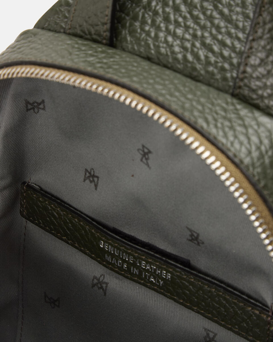 BRAD SLING BAG
